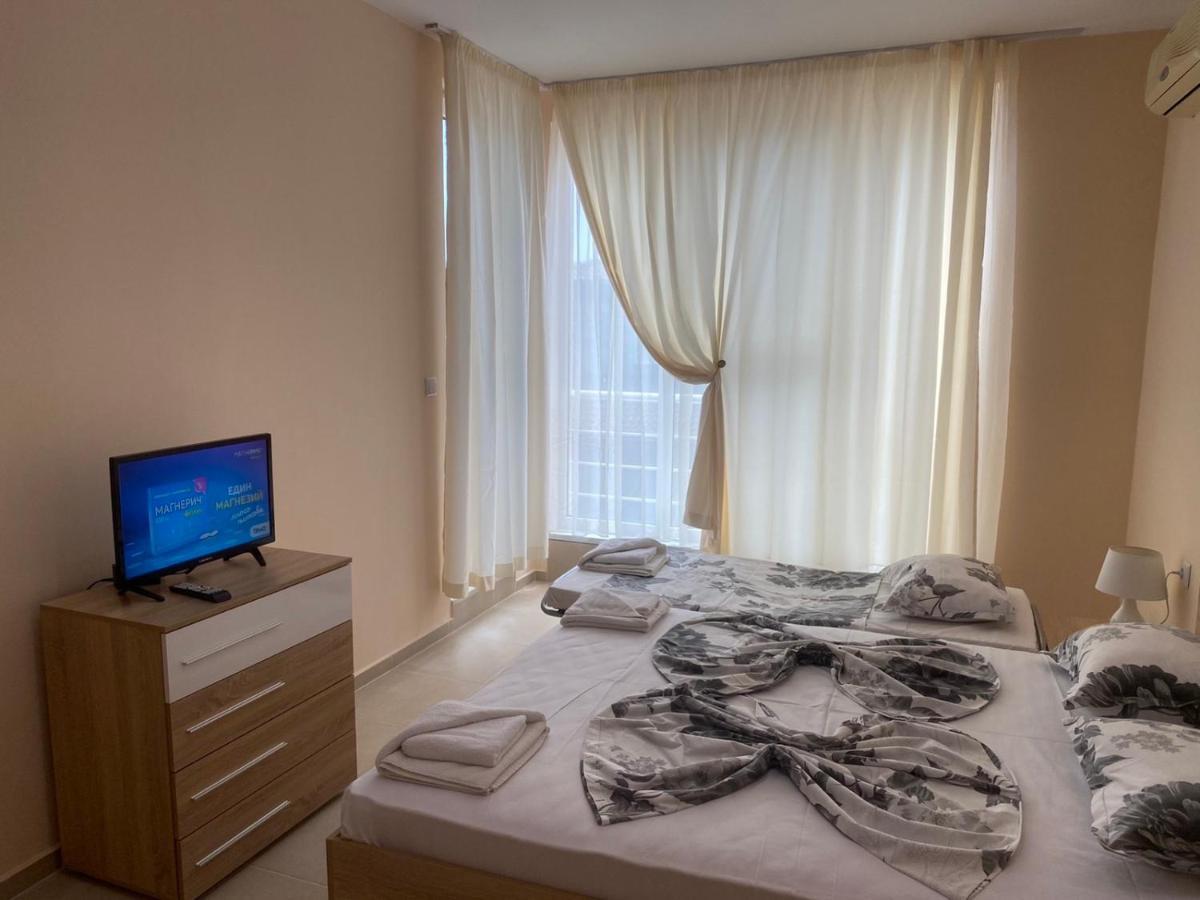 Golden Sea View Apartments 1 Pomorie Exterior photo